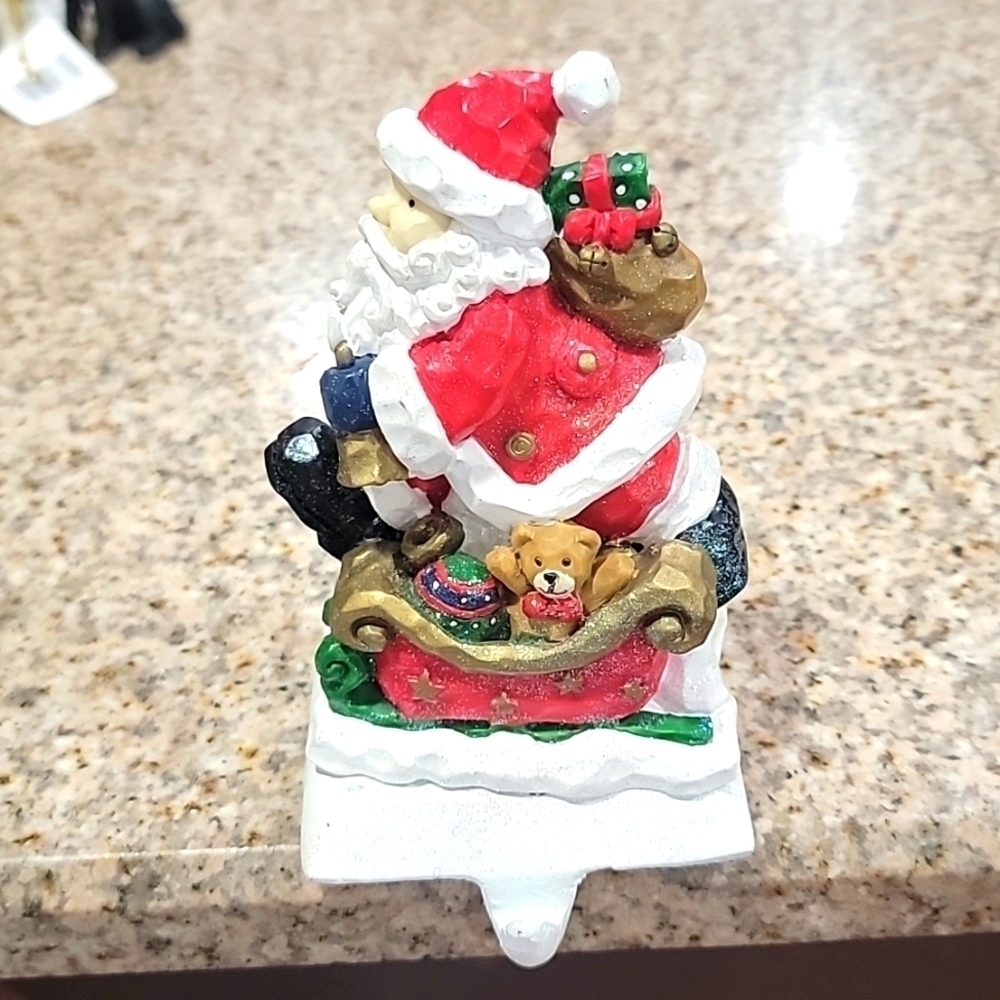 CHRISTMAS SANTA ON SLEIGH STOCKING HOLDER